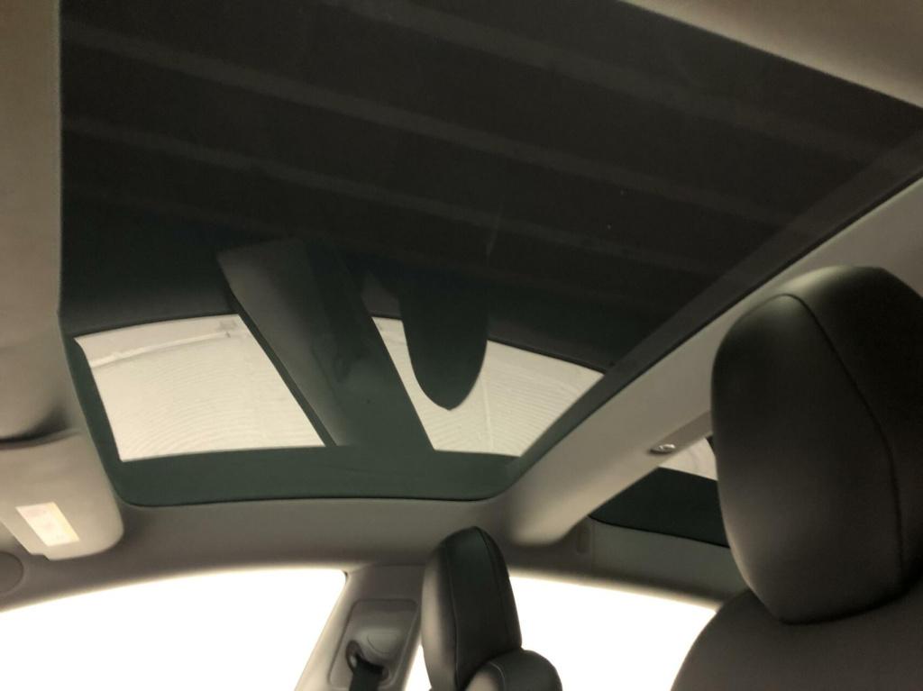Tesla Model 3 standard rwd plus 60 kwh