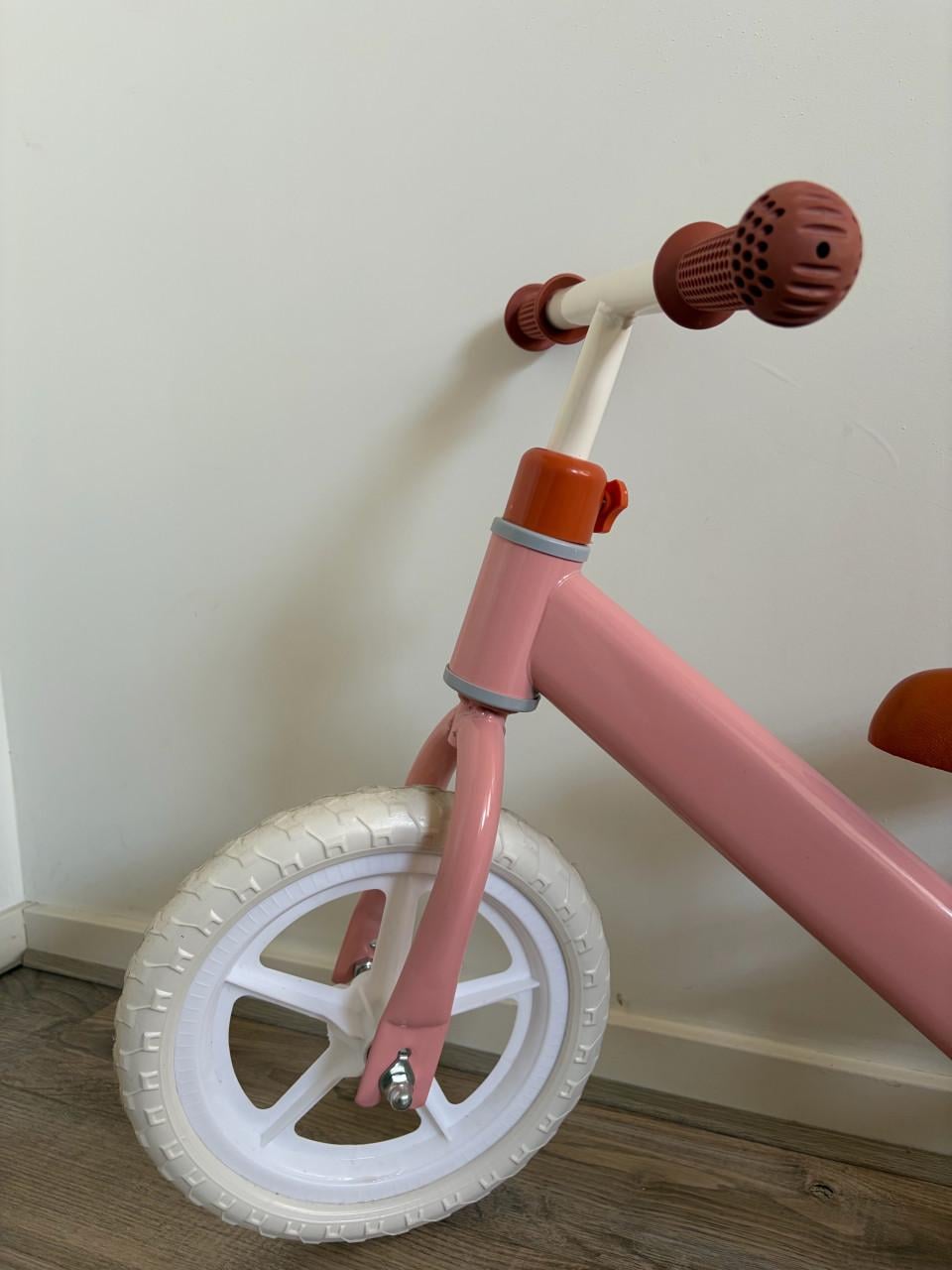 Roze loopfietsje