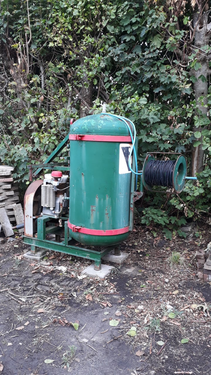 Boomgaard snoeicompressor. (Votex)