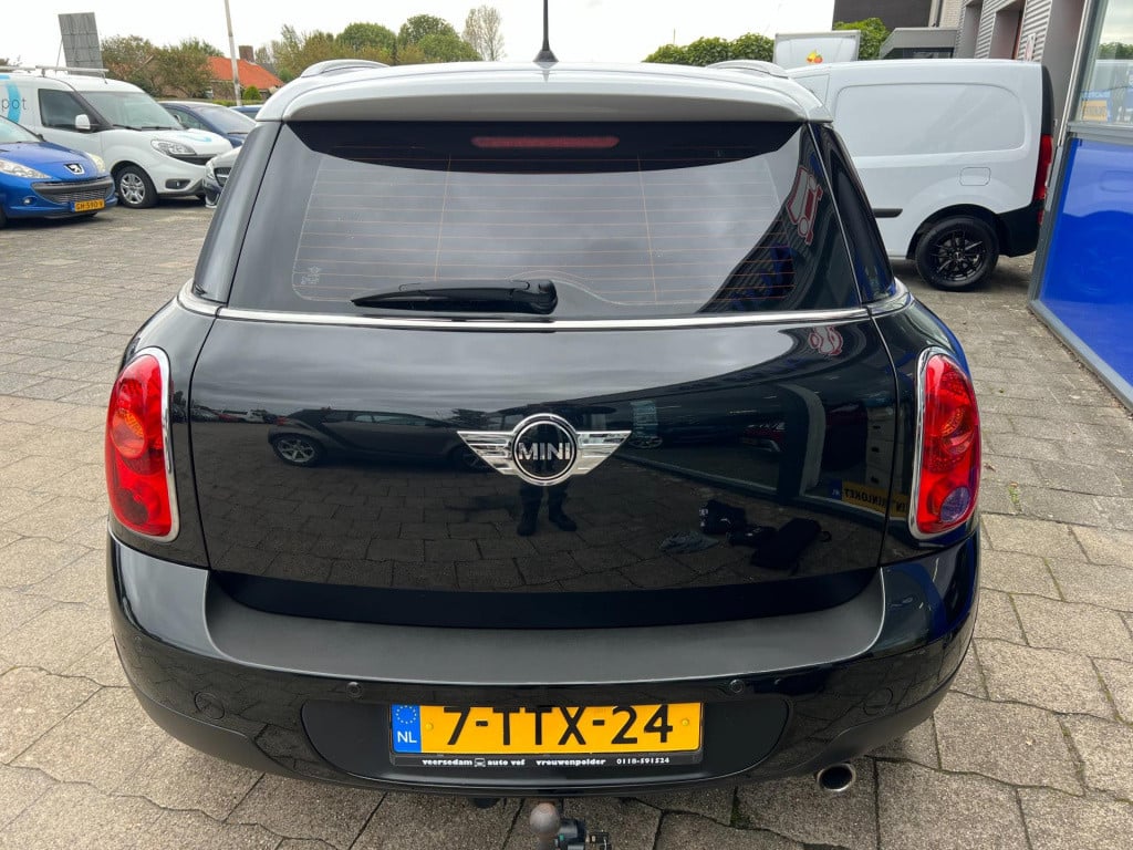 Mini Countryman mini 1.6 cooper pepper colour line black div. extra's