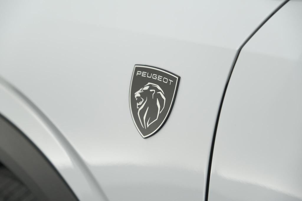 Peugeot 3008 1.2 hybrid 145 gt | elektrische kofferklep | camera | adaptiev