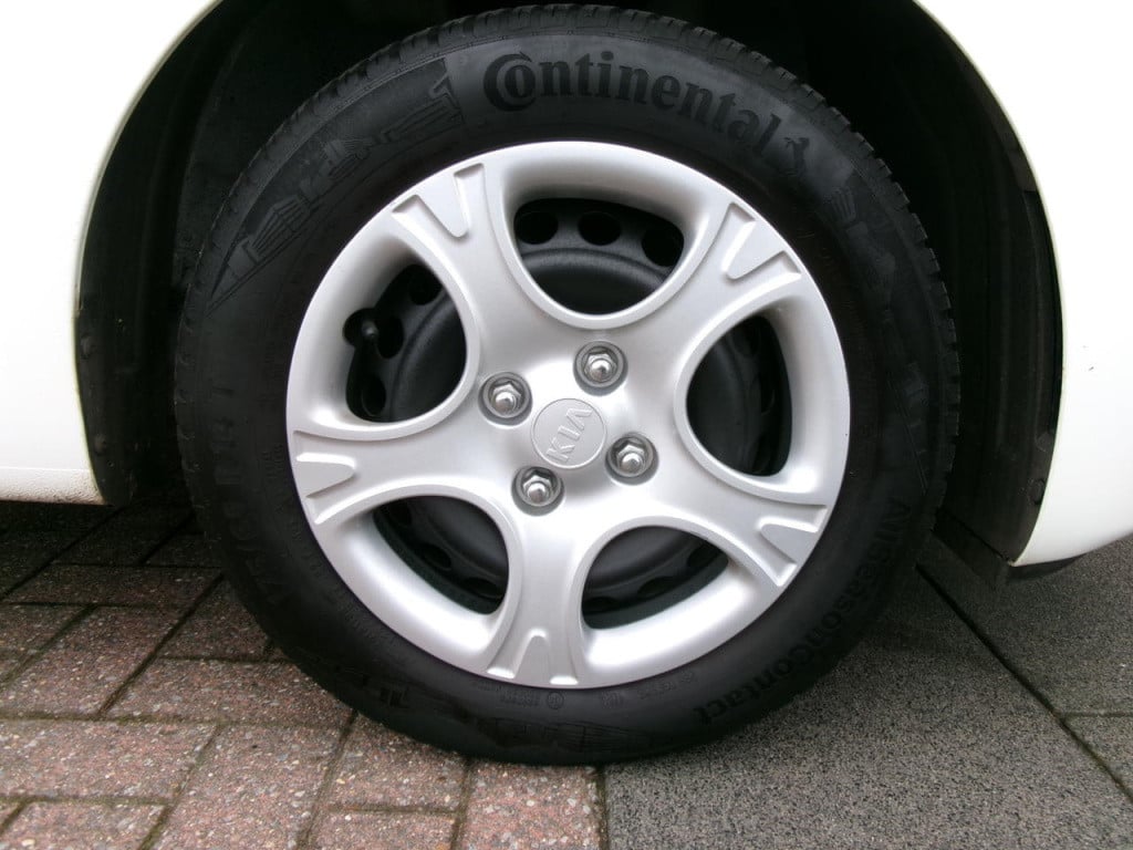 Kia Picanto 1.0 mpi 67pk airco, asr, bluetooth, 5-pers.