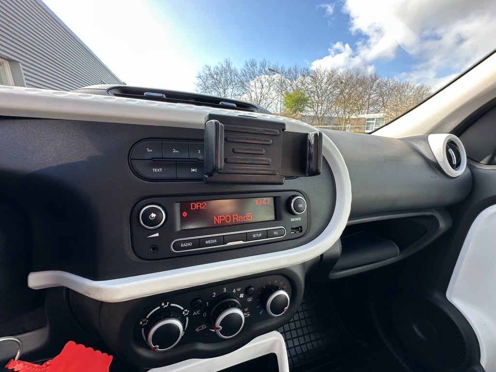 Renault Twingo 1.0 sce collection lm velgen. ac lm