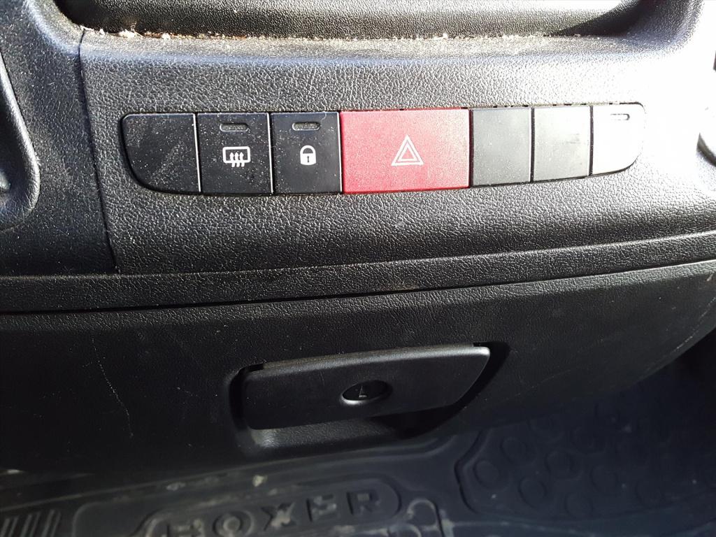 Peugeot Boxer gb 333 l2h2 bluehdi 140pk trekhaak | navigatie | cruise contr