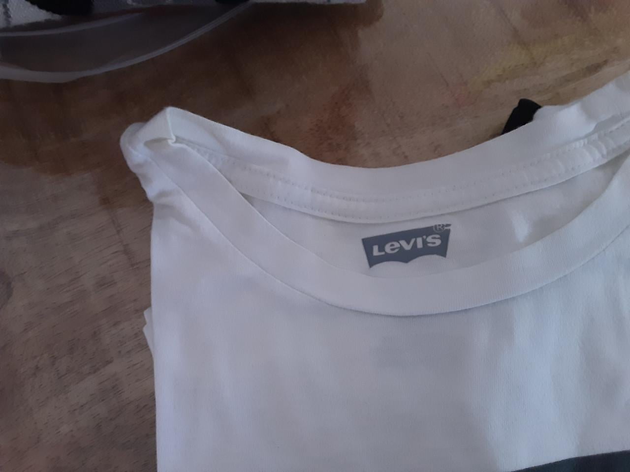 Mooie only korte broek 152 en Levis shirt 152