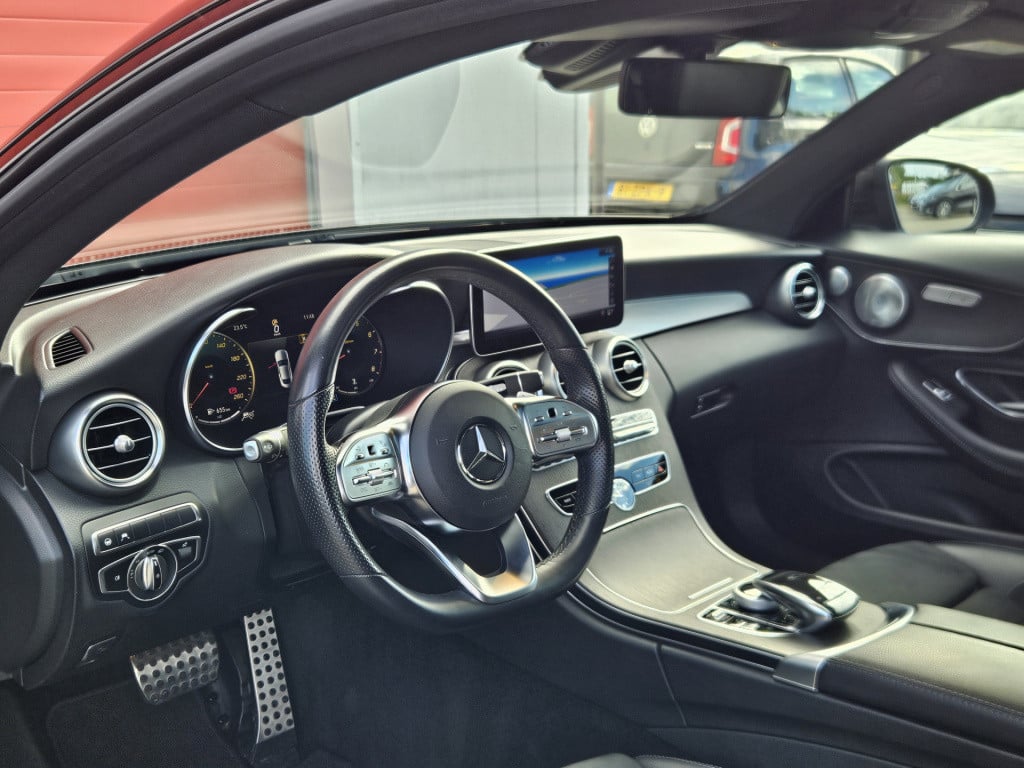 Mercedes-Benz C-Klasse coupé 300 premium plus pack | burmester | acc