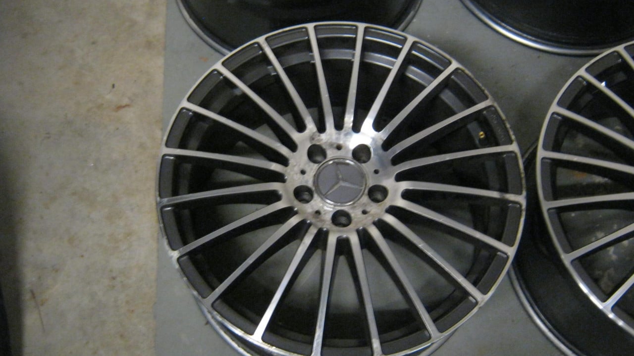 TE KOOPMERCEDES OPKNAPVELGEN 19 INCH MET BOUTEN VOOR 100 EURO