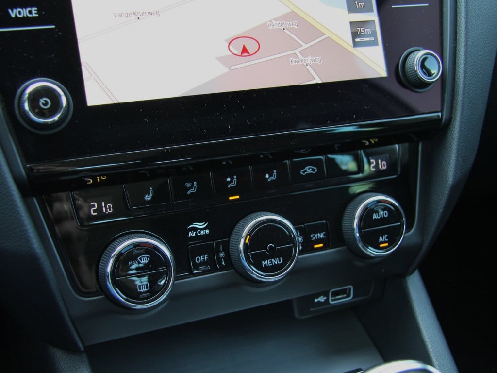Skoda Octavia combi 1.0 tsi 116pk dsg style sport | kuipstoelen