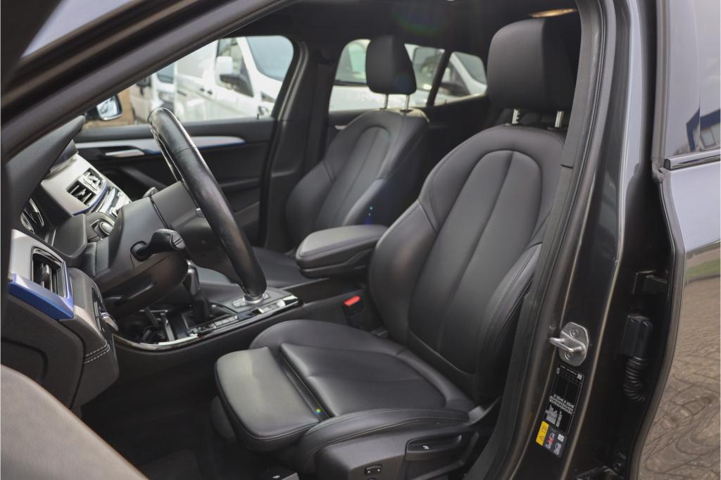 BMW X2 xdrive25e m sport pano i 18inch i hud