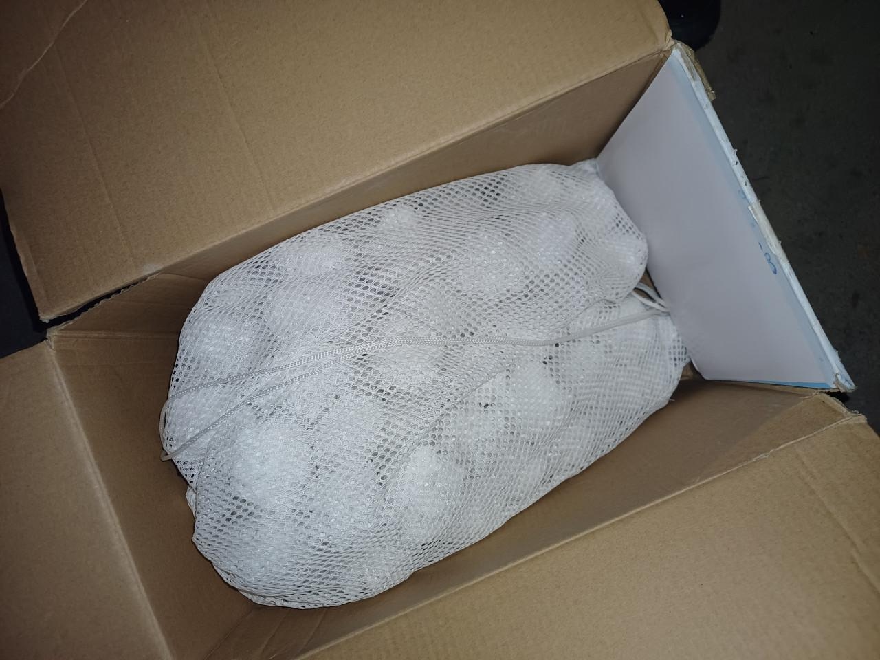 Zwembad met veel toebehoren