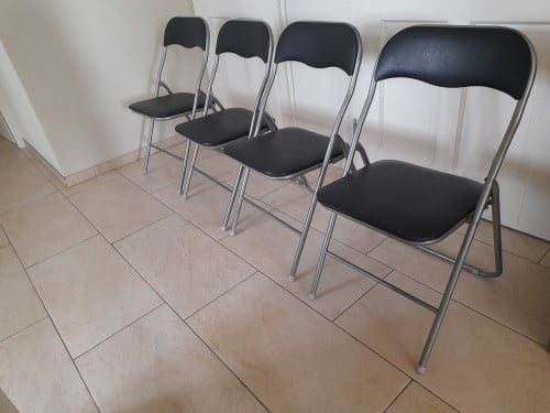 4 klapstoeltjes (in goede staat )