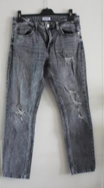 Grijs groene broek met gaten maat 32-32
