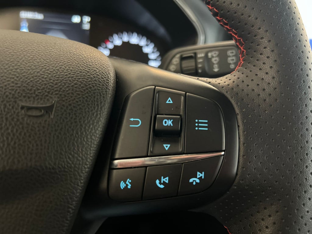 Ford Focus wagon 1.0 ecoboost hybrid st line business
