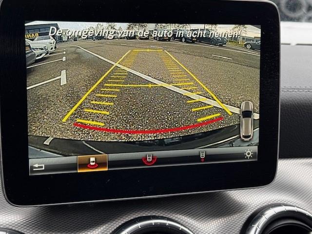 Mercedes-Benz Cla shooting brake 200 d business solution amg l panoramadak 