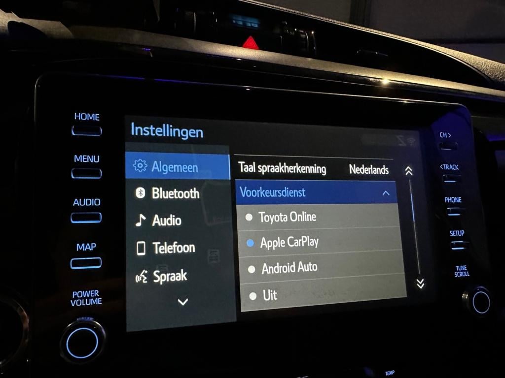 Toyota Hilux 2.8 d-4d xtra cab invincible *leer*camera*navi*carplay*