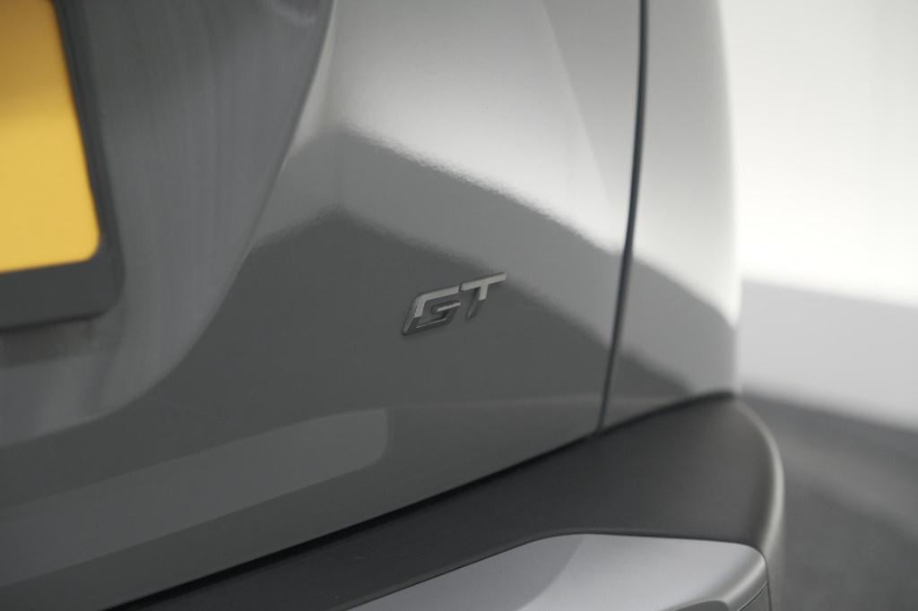 Peugeot 2008 puretech 130 eat8 gt | 360 camera | stoelmassage | adaptieve c