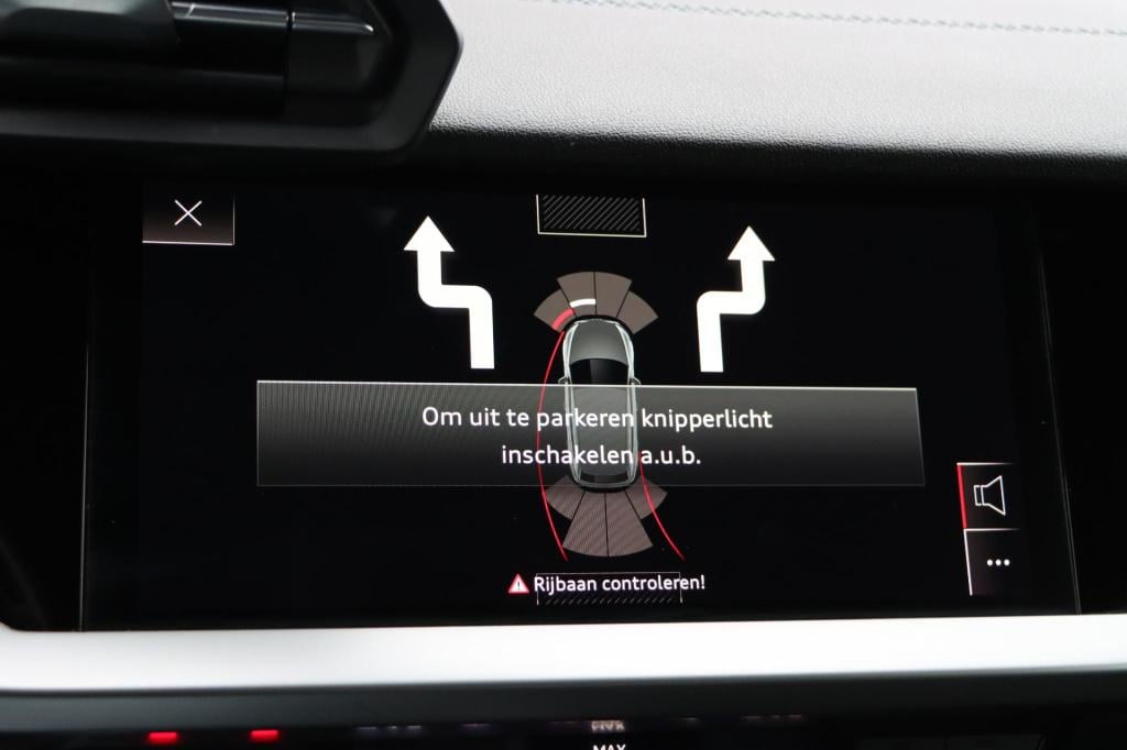 Audi A3 sportback 40 tfsi e s edition 204pk s-tronic