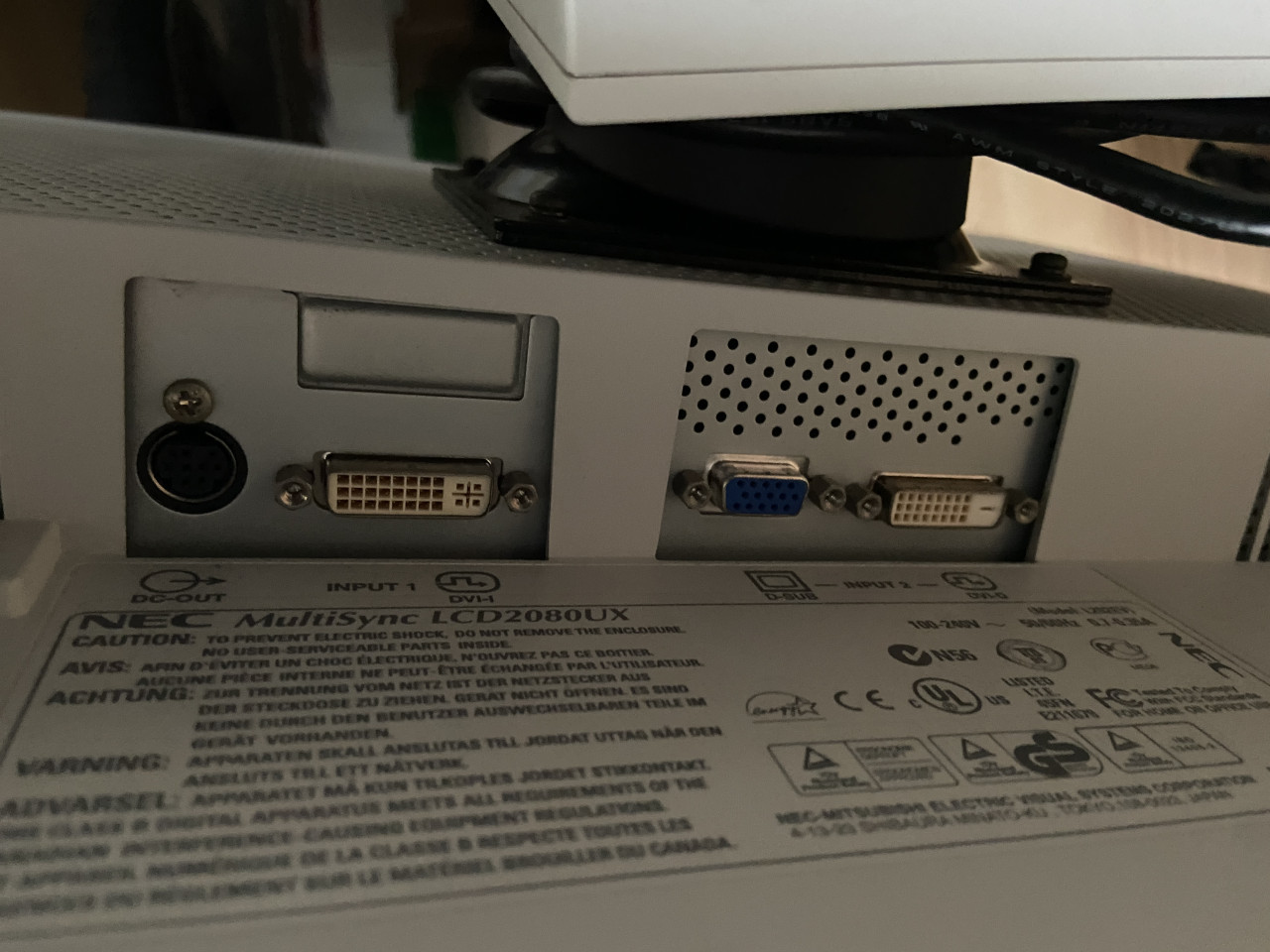 NEC monitor
