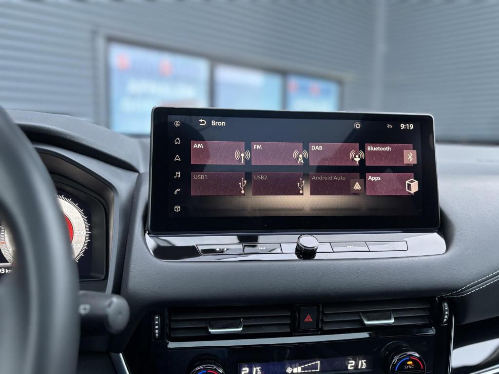 Nissan Qashqai 1.3 mhev n-connecta design pack