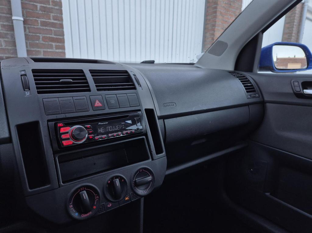 Volkswagen Polo 1.2 optive / origineel nl / airco / bluetooth