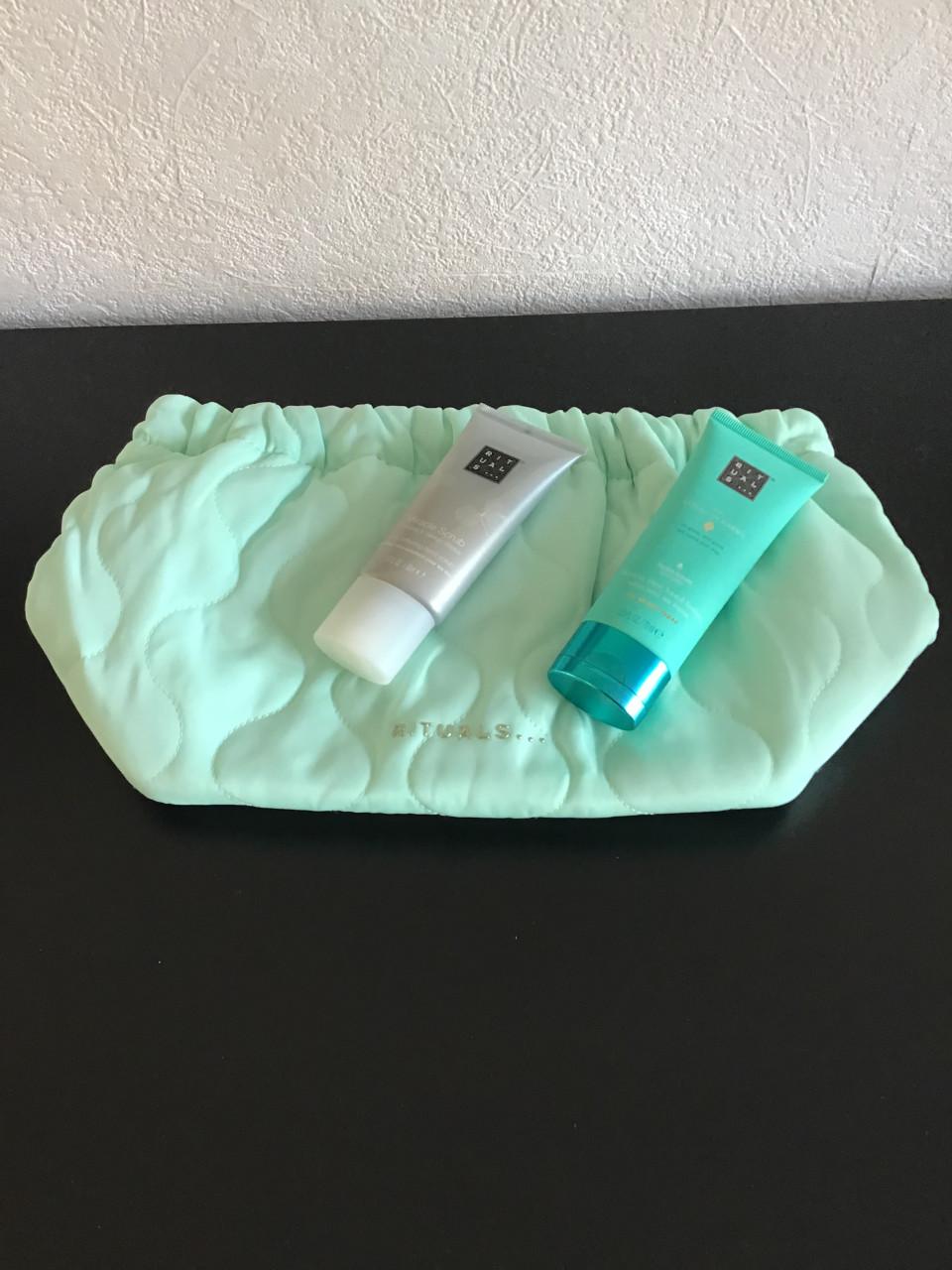 NIEUWE Rituals toilettas met handcreme