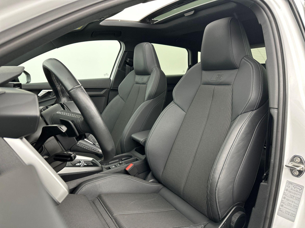 Audi A3 sportback 45 tfsi e s-line pano b&o matrix carplay
