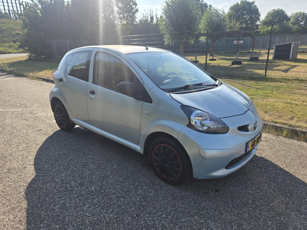Toyota Aygo 1.0-12V Met 1 Voljaar Apk!