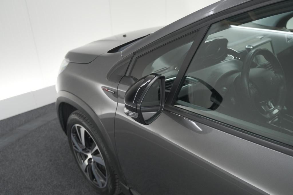 Peugeot 2008 puretech 110 eat6 gt-line | camera | panoramadak | navigatie |