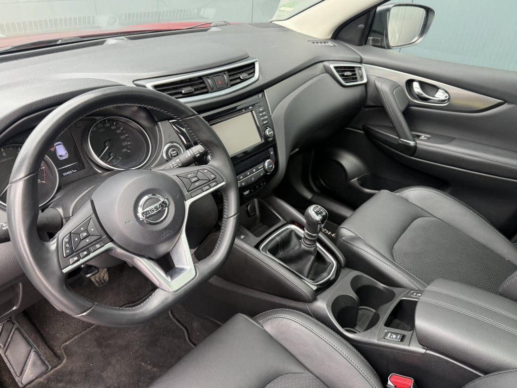 Nissan Qashqai 1.2 tekna pakket 5-drs