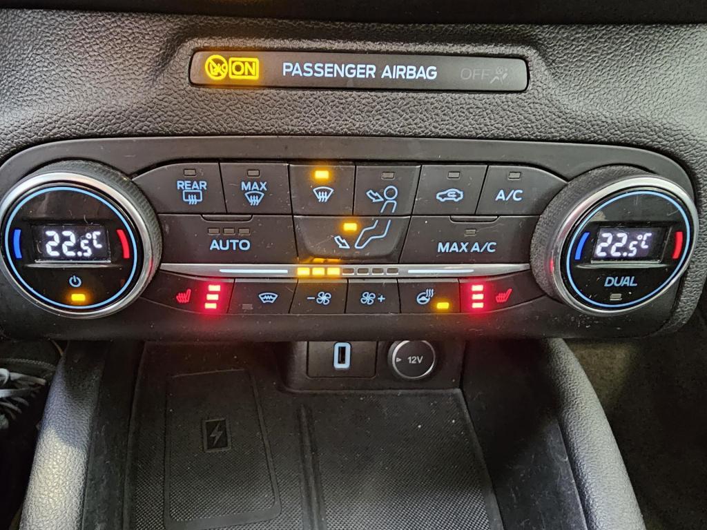 Ford Focus 1.0 ecoboost titanium business