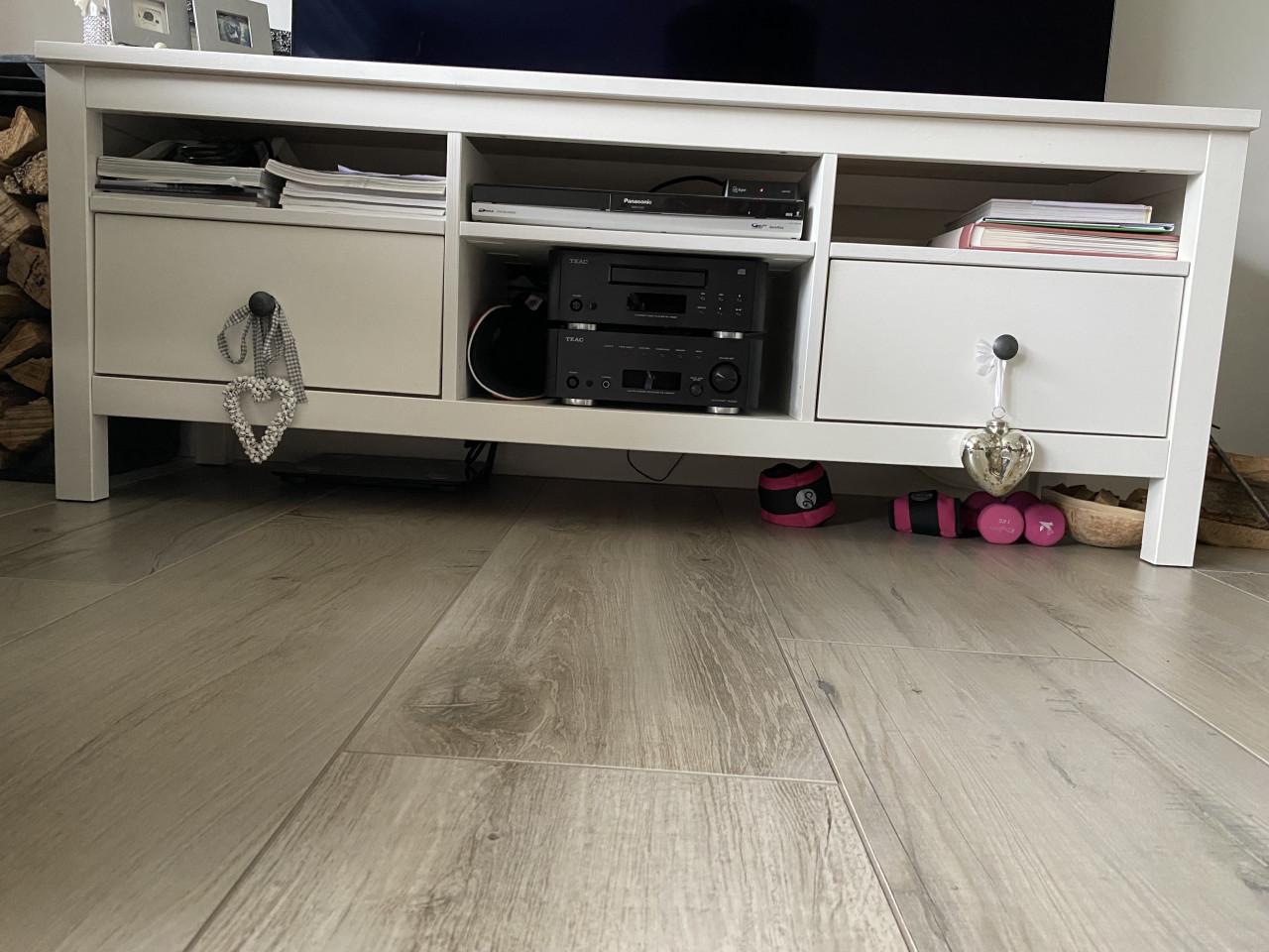Ikea TV-kast