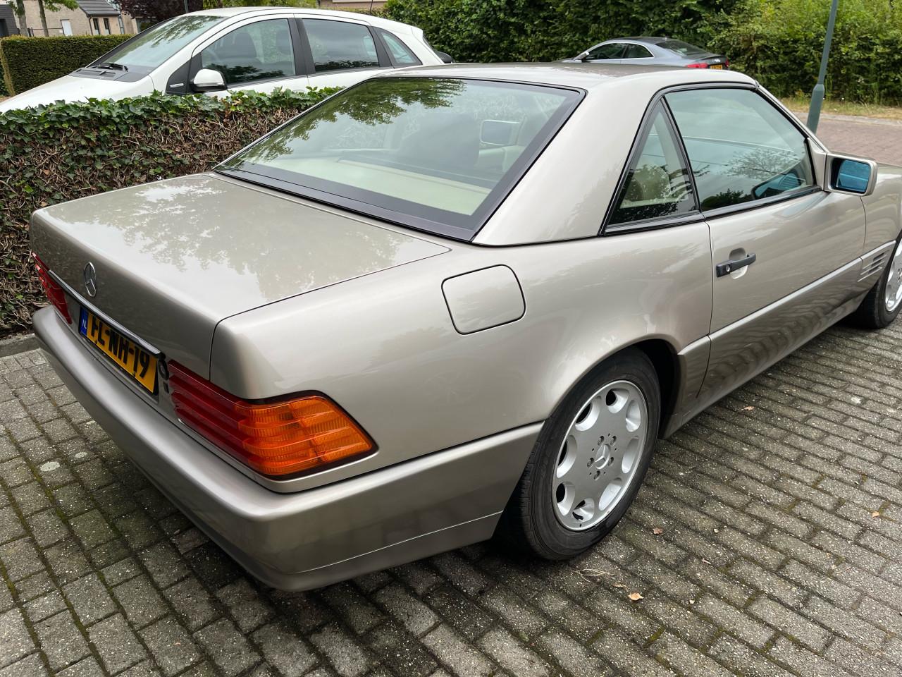 Mercedes Benz 500 SL, NL auto 26 d. km.