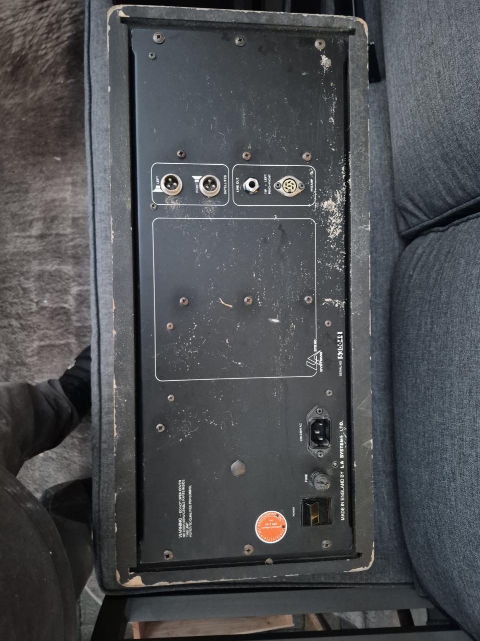 Subwoofer + 2speakers + mengpaneeltje