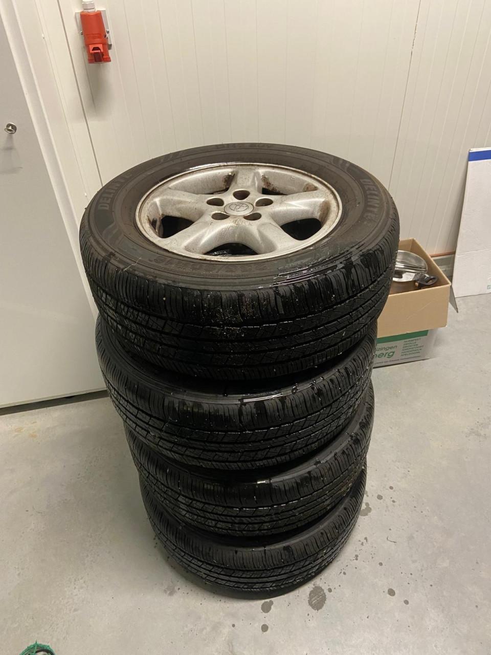 Banden met velg 235/60/R16 All Season