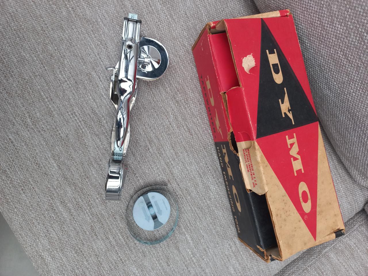 Dymo Mite Tapewriter M22.