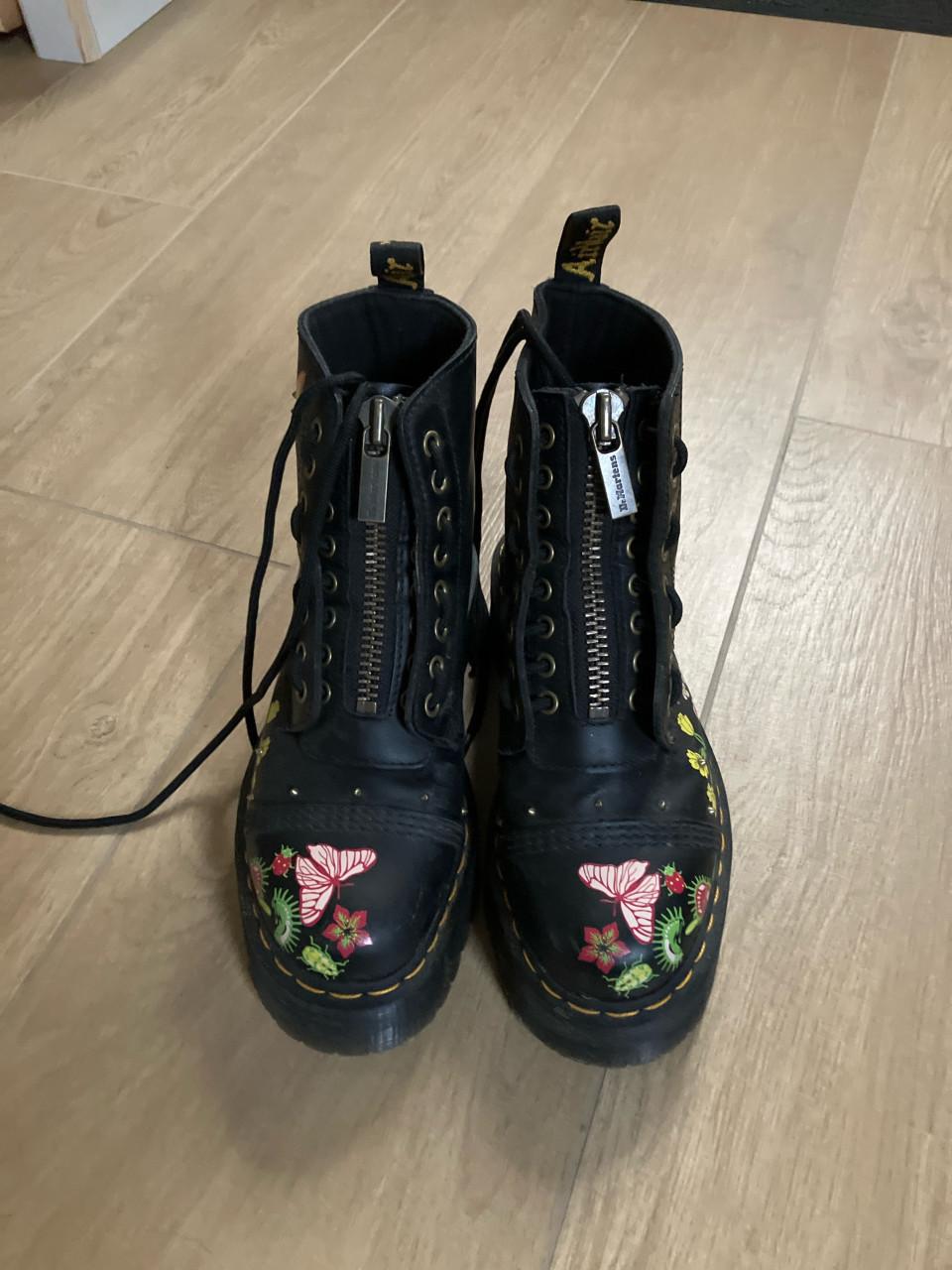 Dr. Martens maat 38