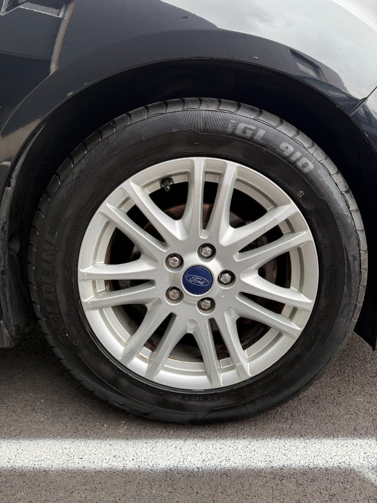 Ford C-max 1.0 - ambiente - nieuwe distributie -125pk