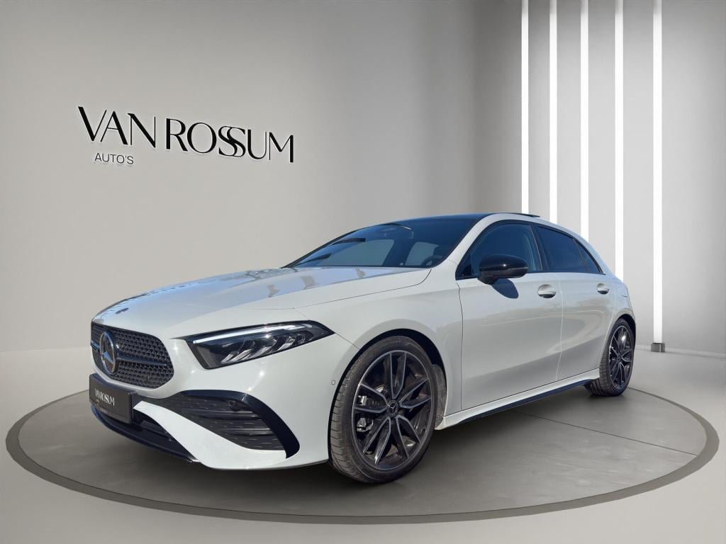 Mercedes-Benz A-Klasse 180 amg line | pano | sfeer | stoelverw. | camera | 