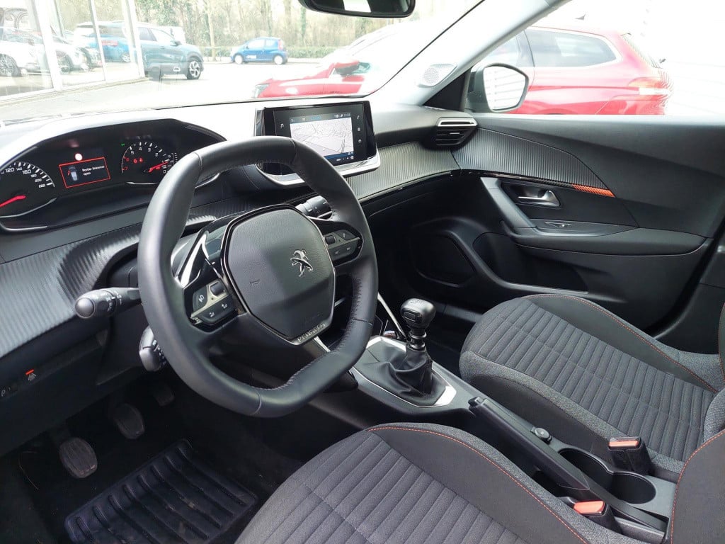 Peugeot 2008 suv 1.2 100 active pack nav/cam/trekhaak