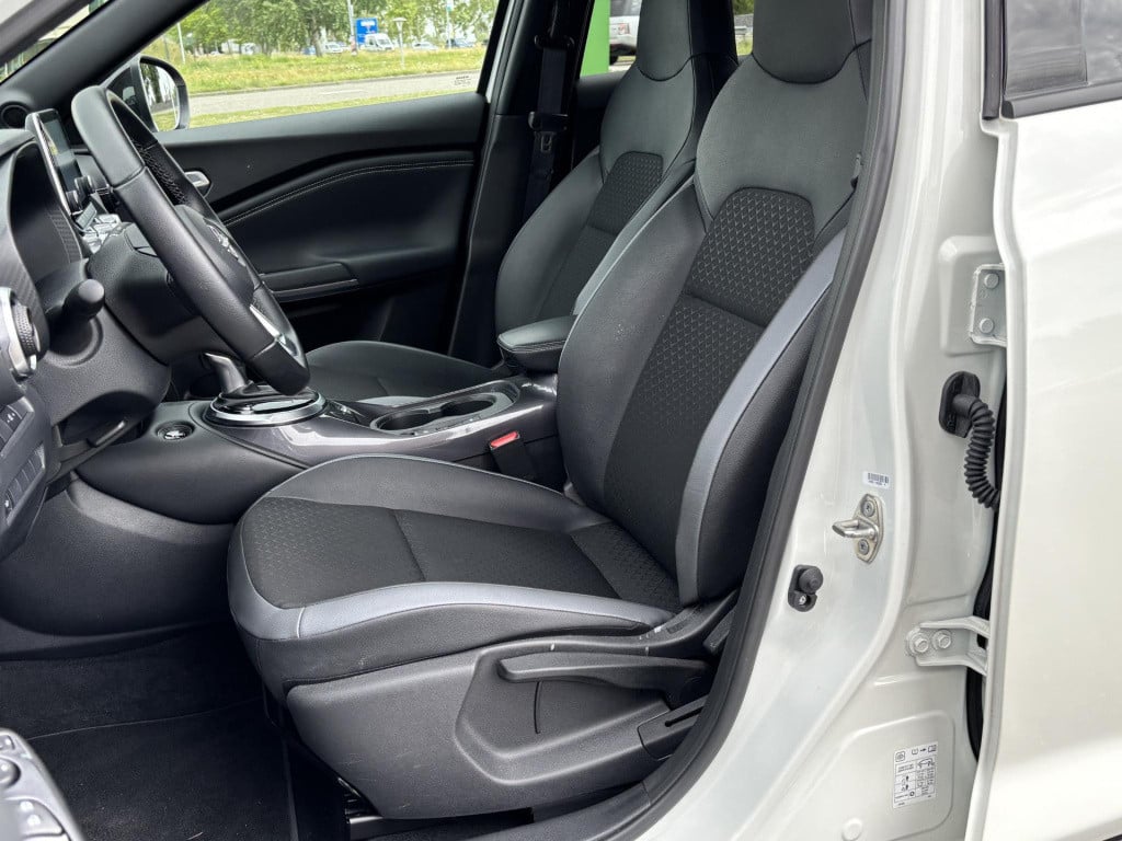 Nissan Juke 1.6 hybrid n-connecta | navigatie | camera | keyless entry | le