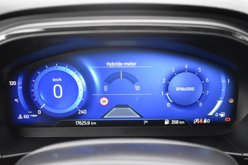 Ford Focus wagon 1.0 ecoboost hybrid st line x | climate control | adaptiev