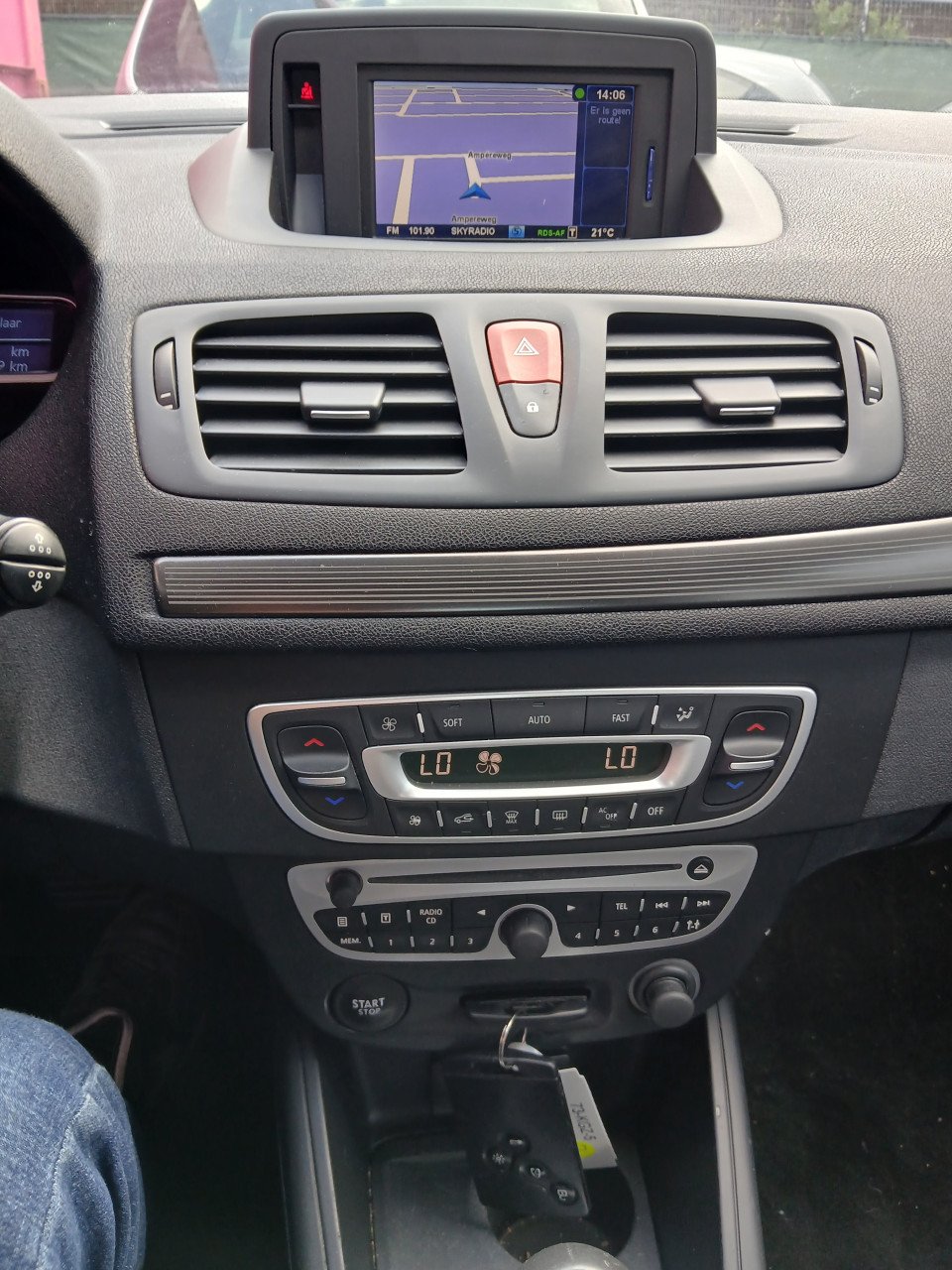 Renault Megane 1.2 16V-2009-km.162345NAP-Airco-Navigatie-+opties-apk-2800,=