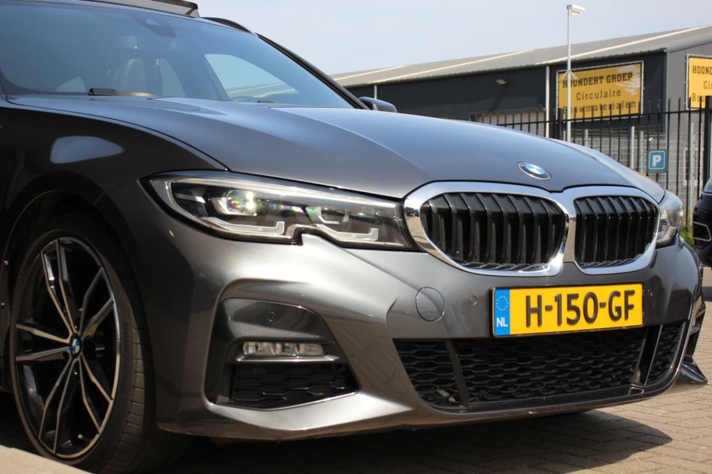 BMW 3-serie touring 330i high executive edition | m-sport | pano. | leder |