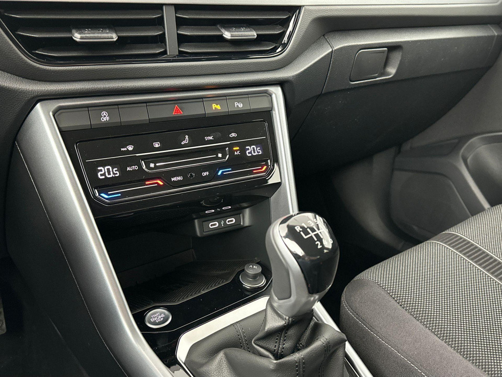 Volkswagen T-roc life edition 1.0 85 kw / 116 pk tsi suv 6 versn. h
