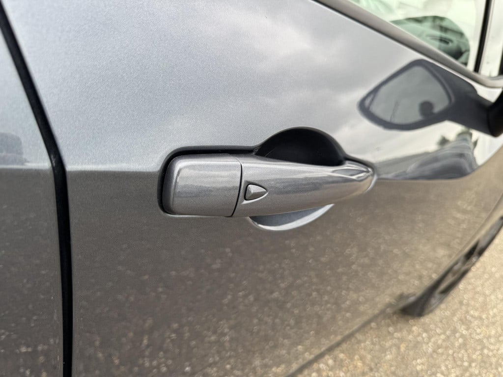 Nissan Micra 1.0 ig-t n-sport | navigatie | camera | leder/alcantara | appl