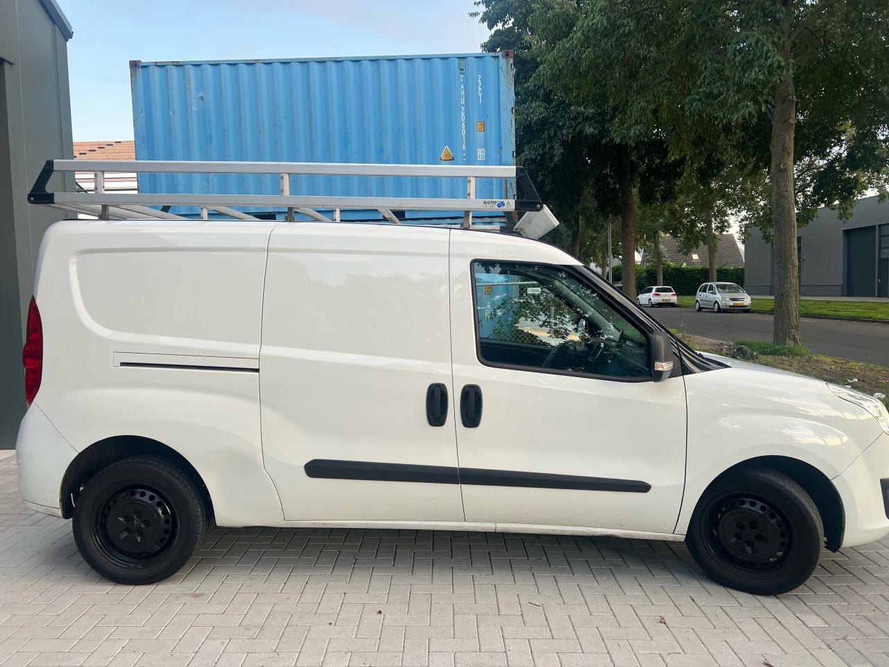 Opel Combo 1.3CDTI L2H1 158.897KM