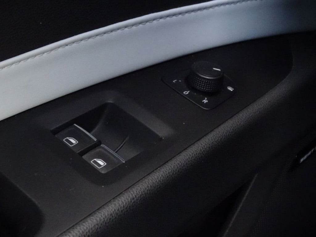 Seat Leon sc 2.0 tsi cupra 280 pano | stoelverwarming | navi