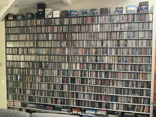 150 cd's te koop.