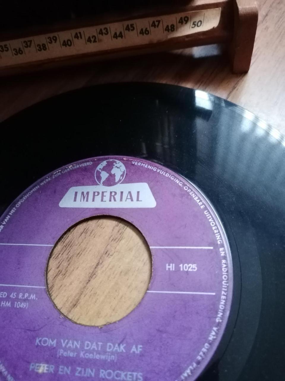 150+ singltjes jaren 50/60/70 3 rekken