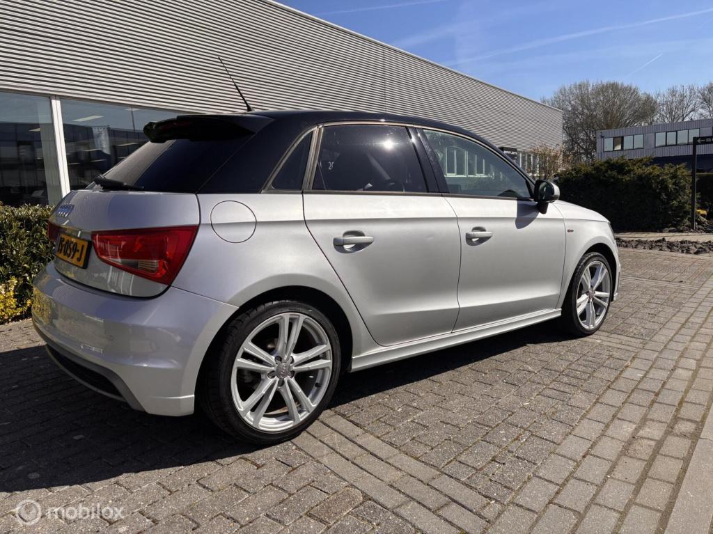 Audi A1 Sportback 1.4 tfsi pro line s-line aut/navi/xenon/stoelv.